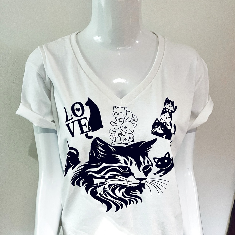 Women Size 2XL Tee